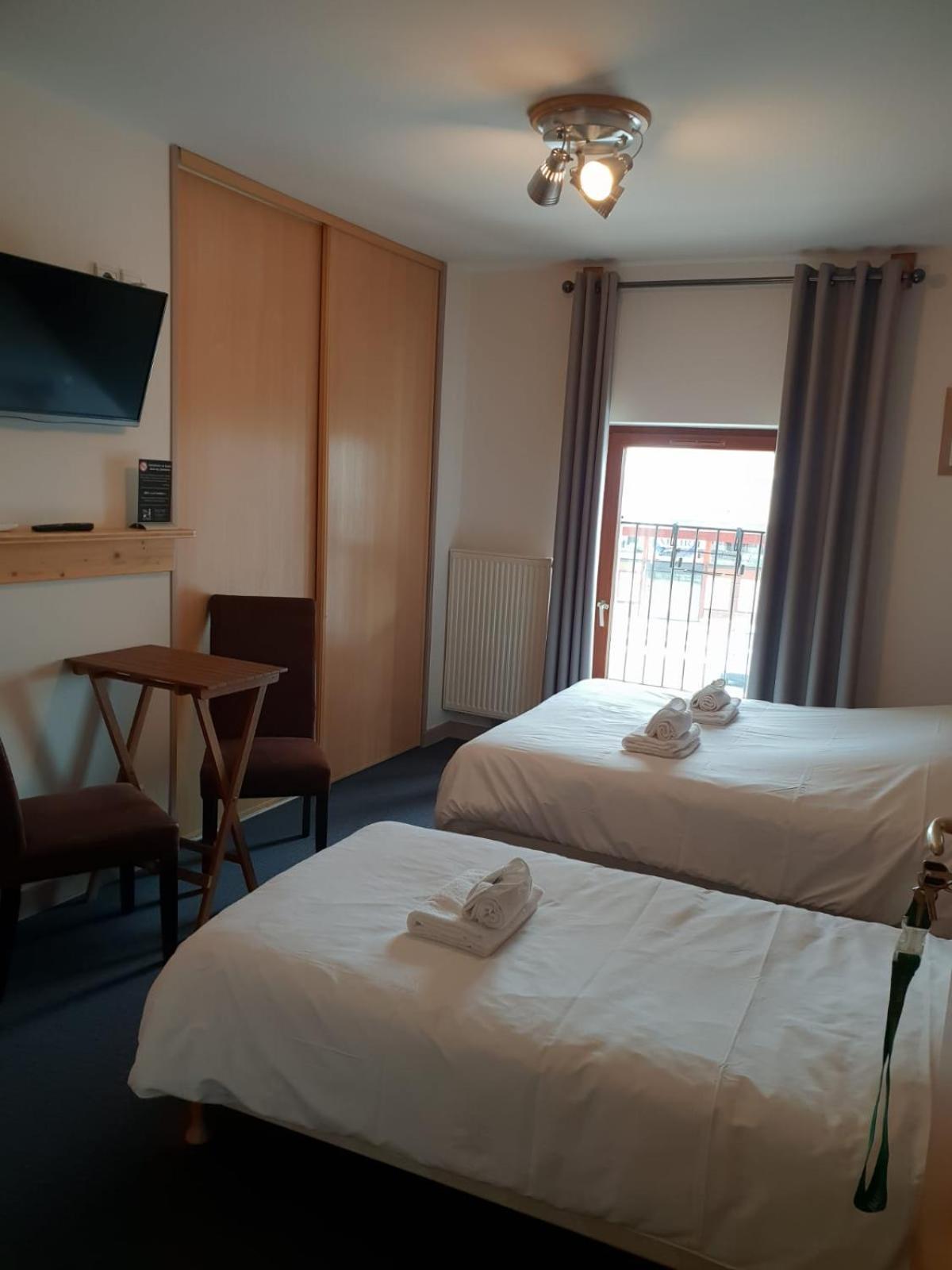 Communale De La Fruitière Hotel Peron